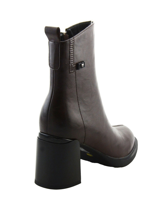 Botki damskie skórzane na obcasie ocieplane brązowe