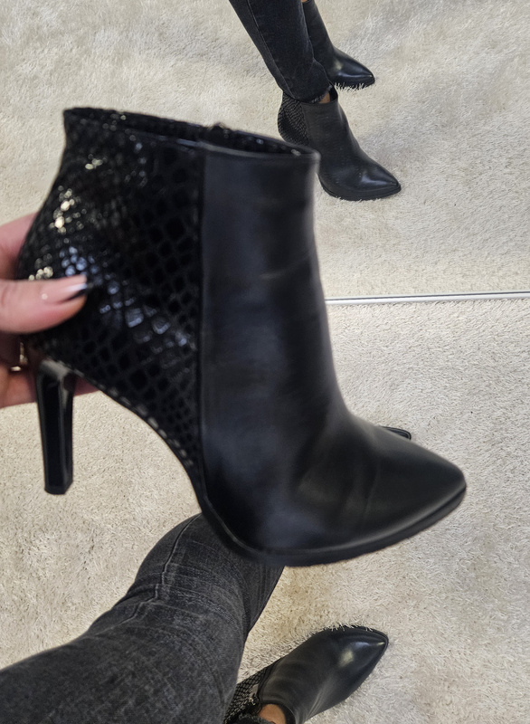 Czarne botki skórzane na szpilce