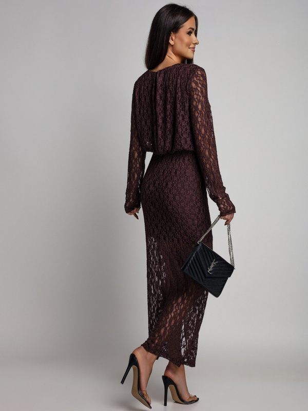 Dopasowana sukienka koronkowa z długim rękawem Makena czekoladowa