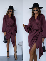 Satynowa sukienka kopertowa Selena czekoladowy