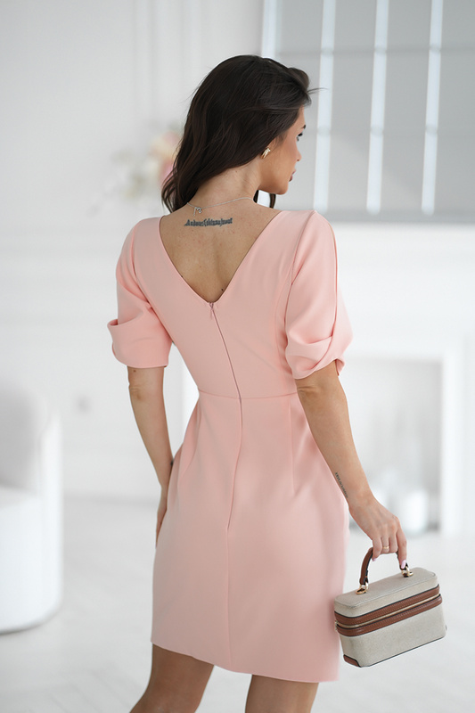 ELEGANCKA DOPASOWANA MINI SUKIENKA Z ODKRYTYMI RAMIONAMI Ola morela