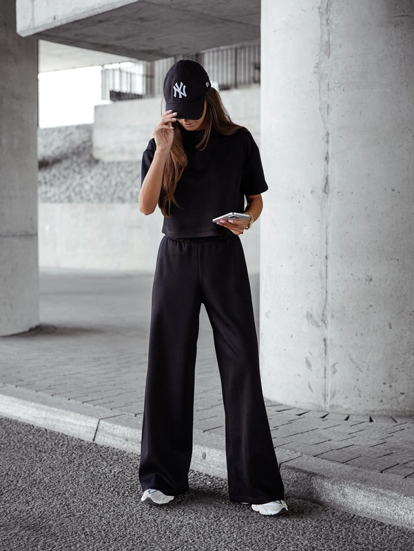 Komplet 2 w 1 Premium spodnie+ top  Merc czarny